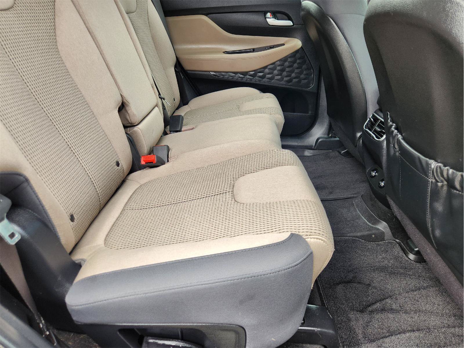 Used 2023 Hyundai Santa Fe SE FWD image 30