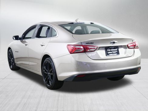Used 2022 Chevrolet Malibu LT FWD image 5