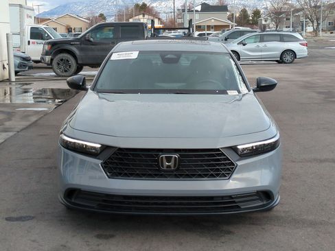 Used 2023 Honda Accord Sport image 12