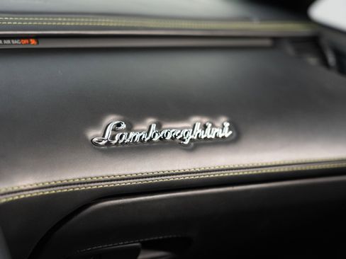 Used 2015 Lamborghini Aventador LP 700-4 image 47