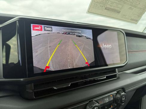 New 2026 Jeep Wrangler Unlimited Rubicon image 32