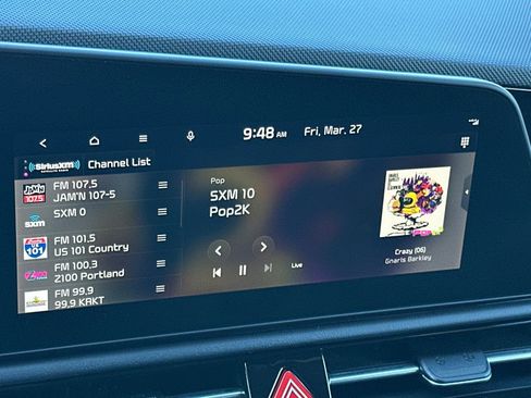 Used 2023 Kia Niro EX image 18