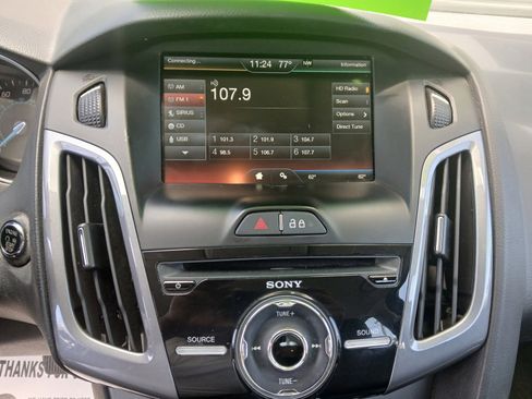 Used 2014 Ford Focus Titanium image 11