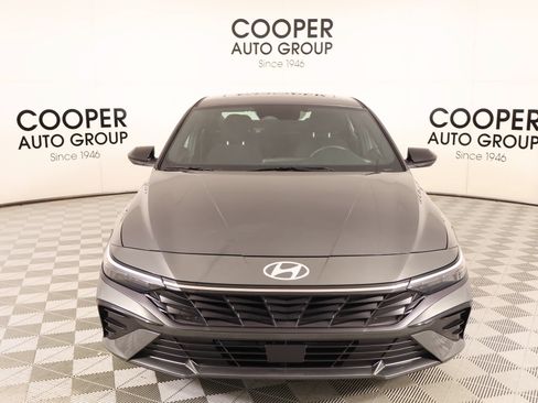 Used 2026 Hyundai Elantra SEL Sport Premium FWD image 9