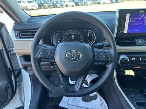 Used 2024 Toyota RAV4 XLE w/ Convenience Package image 15
