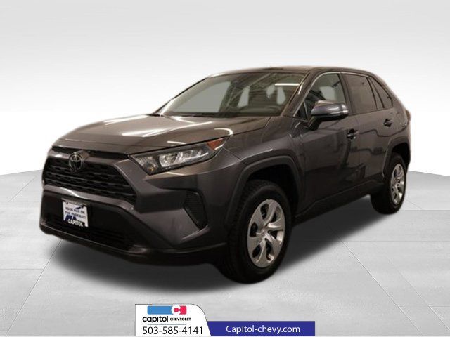 Used 2022 Toyota RAV4 LE AWD/4WD image 7