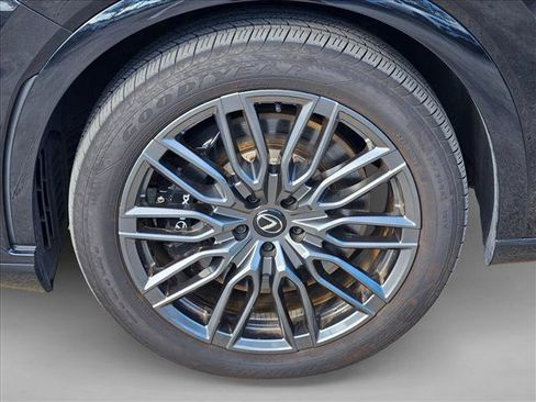 Used 2024 Lexus RX 500h F Sport image 23