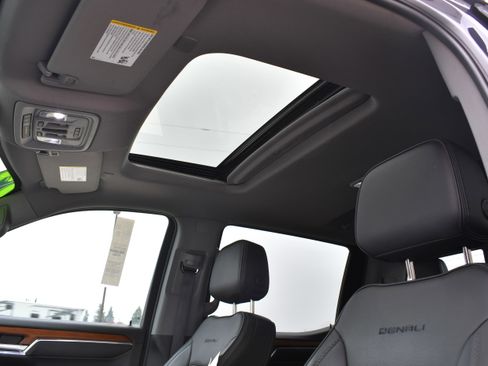 Used 2022 GMC Sierra 1500 Denali w/ Technology Package image 22