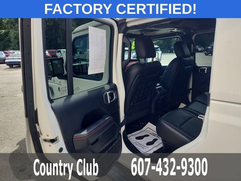Used 2023 Jeep Gladiator Rubicon w/ Cold Weather Group AWD/4WD image 21