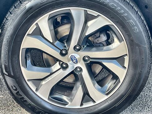 Used 2021 Subaru Outback Limited image 11