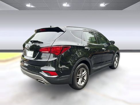 Used 2017 Hyundai Santa Fe Sport FWD image 9