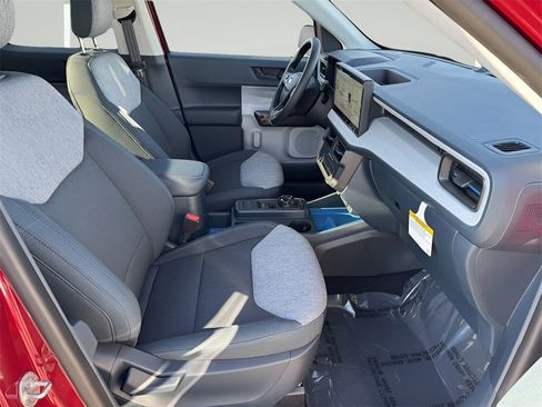 New 2025 Ford Maverick XLT image 27