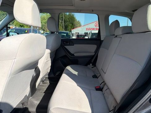 Used 2015 Subaru Forester 2.5i Premium w/ Popular Package #2 AWD/4WD image 11