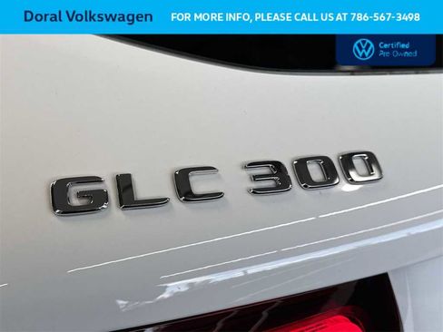 Used 2022 Mercedes-Benz GLC 300 w/ Premium Package Lite image 11