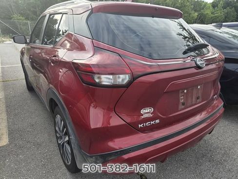 Used 2023 Nissan Kicks SV FWD image 2