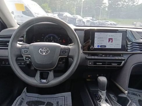 Used 2025 Toyota Camry LE FWD image 25
