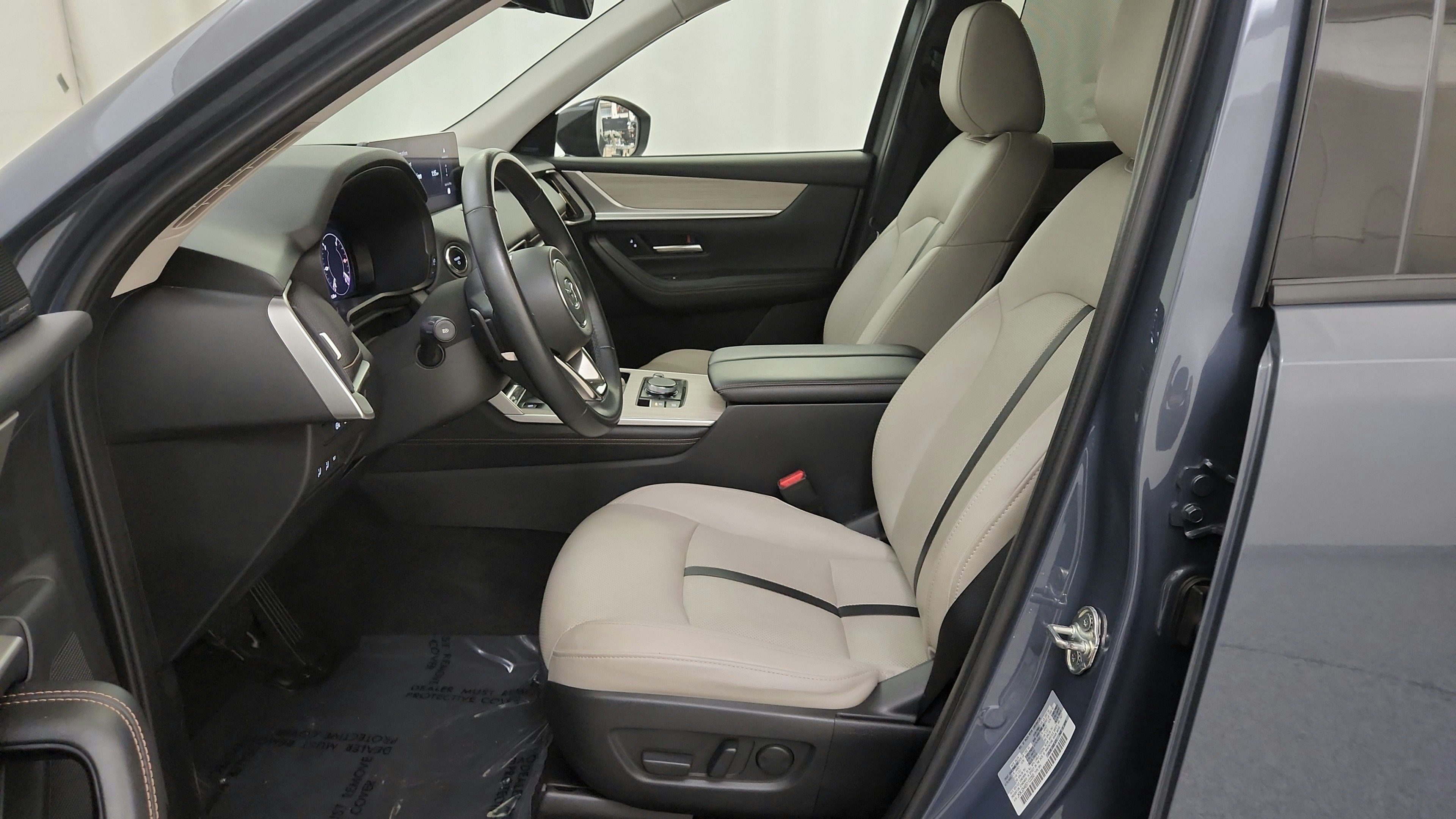 Used 2025 MAZDA CX-70 Plug-In Hybrid w/ Premium Pkg AWD/4WD image 15
