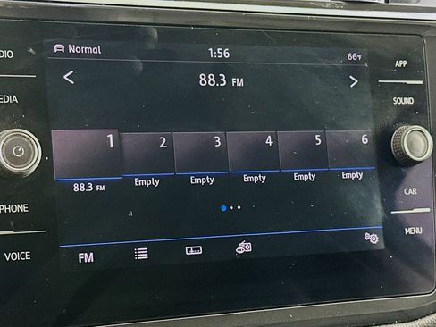 Used 2018 Volkswagen Tiguan SE w/ Panoramic Sunroof Package AWD/4WD image 22