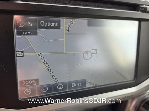 Used 2018 Toyota 4Runner SR5 image 21