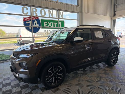 Used 2022 Chevrolet TrailBlazer ACTIV w/ Sun and Liftgate Package image 3