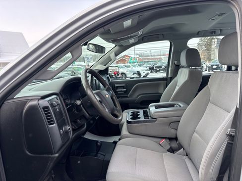 Used 2018 Chevrolet Silverado 2500 W/T w/ Snow Plow Prep Package image 10