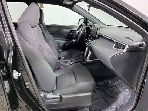 Used 2023 Toyota Corolla Cross S image 8