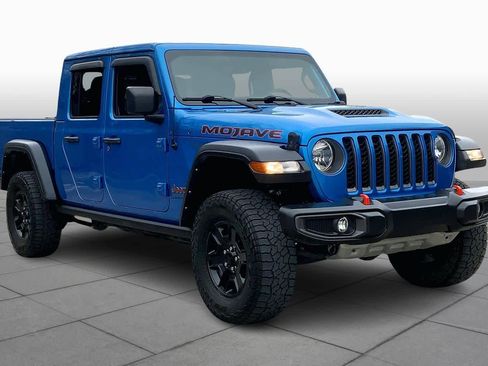Used 2022 Jeep Gladiator Mojave image 2