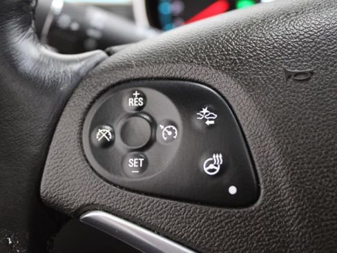 Used 2016 Chevrolet Impala LTZ w/ Enhanced Convenience Package FWD image 18