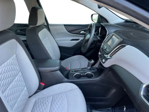 Used 2020 Chevrolet Equinox LS image 15
