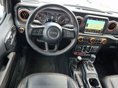 Used 2023 Jeep Gladiator Mojave w/ Cold Weather Group AWD/4WD image 2