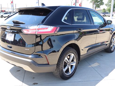 Used 2023 Ford Edge SEL w/ Convenience Package image 6