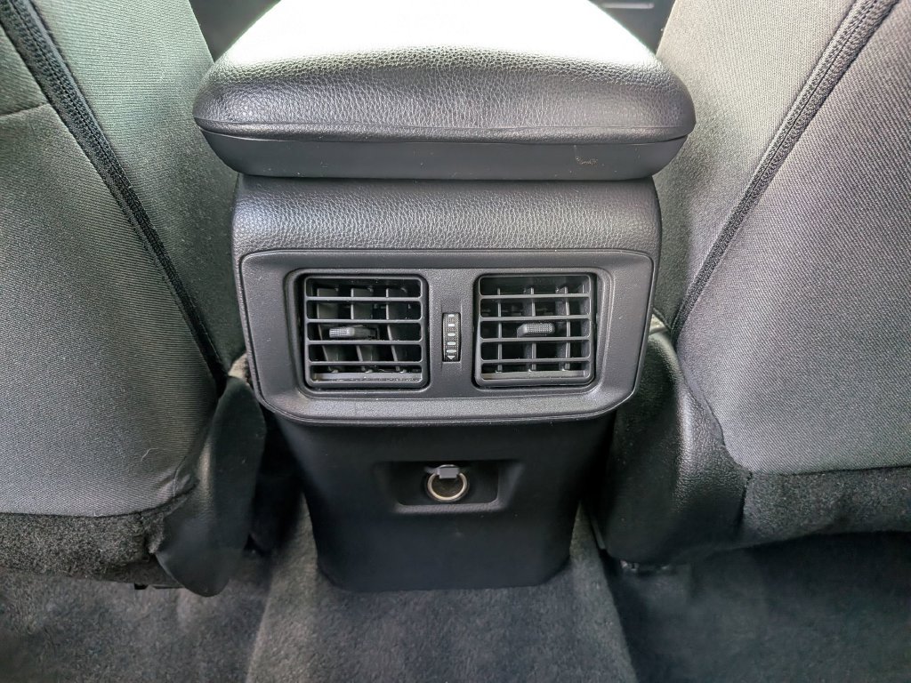 Used 2023 Toyota RAV4 LE AWD/4WD image 37