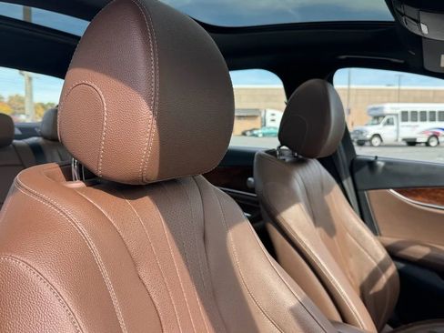 Used 2017 Mercedes-Benz E 300 4MATIC image 21