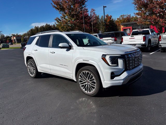 Used 2026 GMC Terrain Denali w/ LPO, Floor Liner Package AWD/4WD image 4