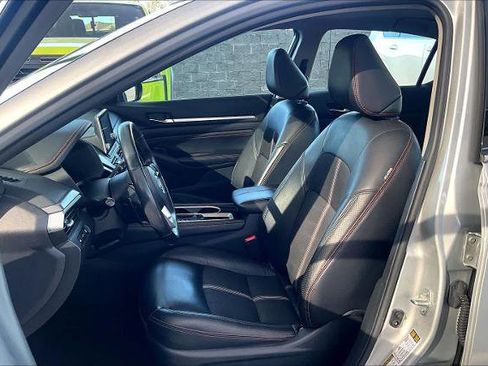 Certified 2023 Nissan Altima 2.5 SR image 7