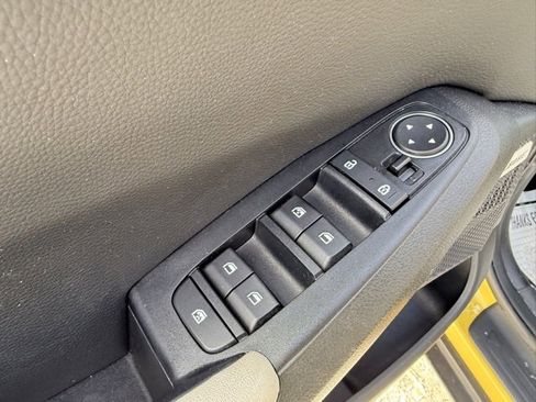 Used 2021 Kia Seltos SX w/ SX Sunroof Package image 11