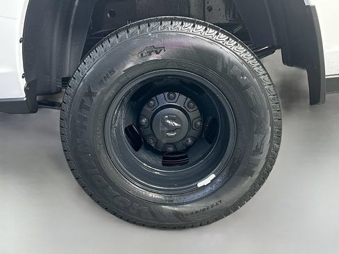 New 2026 RAM 3500 Tradesman AWD/4WD image 16
