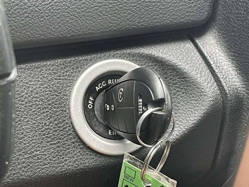 Used 2017 RAM 1500 Lone Star RWD image 24