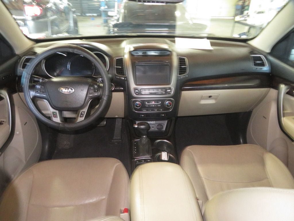 Used 2014 Kia Sorento EX w/ EX V6 Touring Package FWD image 40