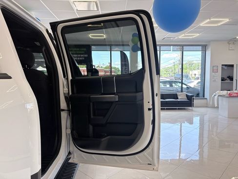 Used 2019 Ford F150 XLT w/ Equipment Group 302A Luxury AWD/4WD image 37