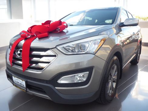 Used 2013 Hyundai Santa Fe Sport image 5