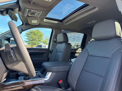 New 2026 GMC Sierra 1500 Elevation w/ Elevation Premium Package image 16