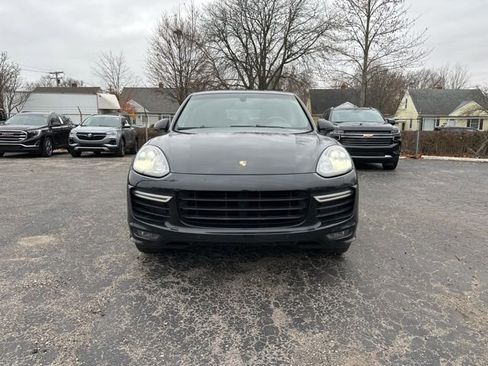 Used 2016 Porsche Cayenne GTS image 2
