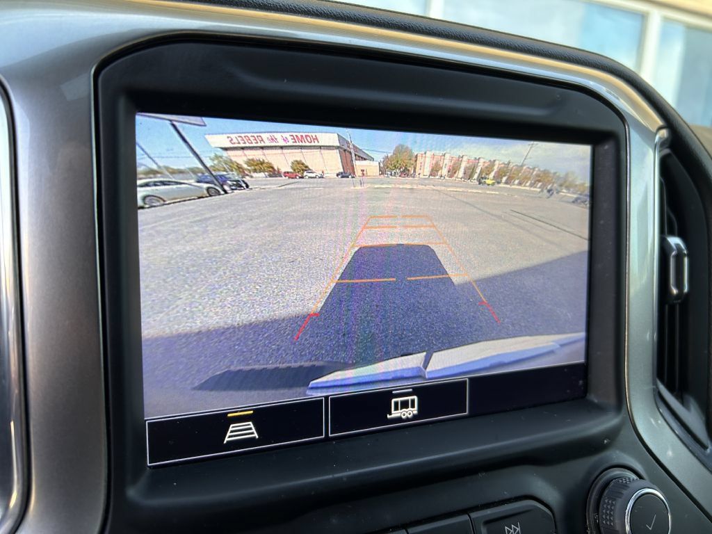 Used 2022 Chevrolet Silverado 1500 LT Trail Boss w/ LT Trail Boss Premium Package AWD/4WD image 8