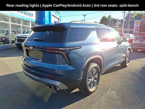 Used 2025 Chevrolet Traverse LT image 8