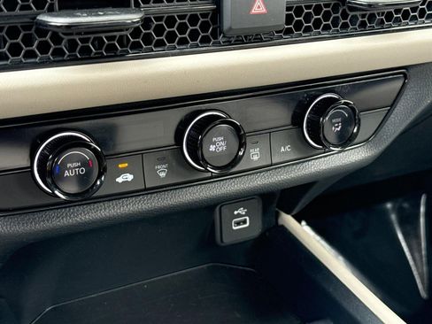 Certified 2023 Honda HR-V LX image 25