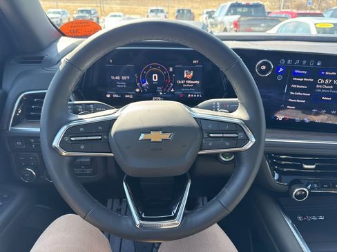 Used 2025 Chevrolet Tahoe High Country image 12