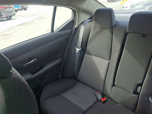 Used 2020 Nissan Sentra SV image 18