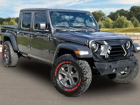 Used 2020 Jeep Gladiator Sport w/ Trailer Tow Package AWD/4WD image 2