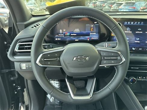 Used 2026 Chevrolet Traverse LT w/ Midnight/Sport Edition image 14